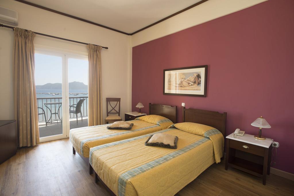 Methoni Beach Hotel Oda fotoğraf